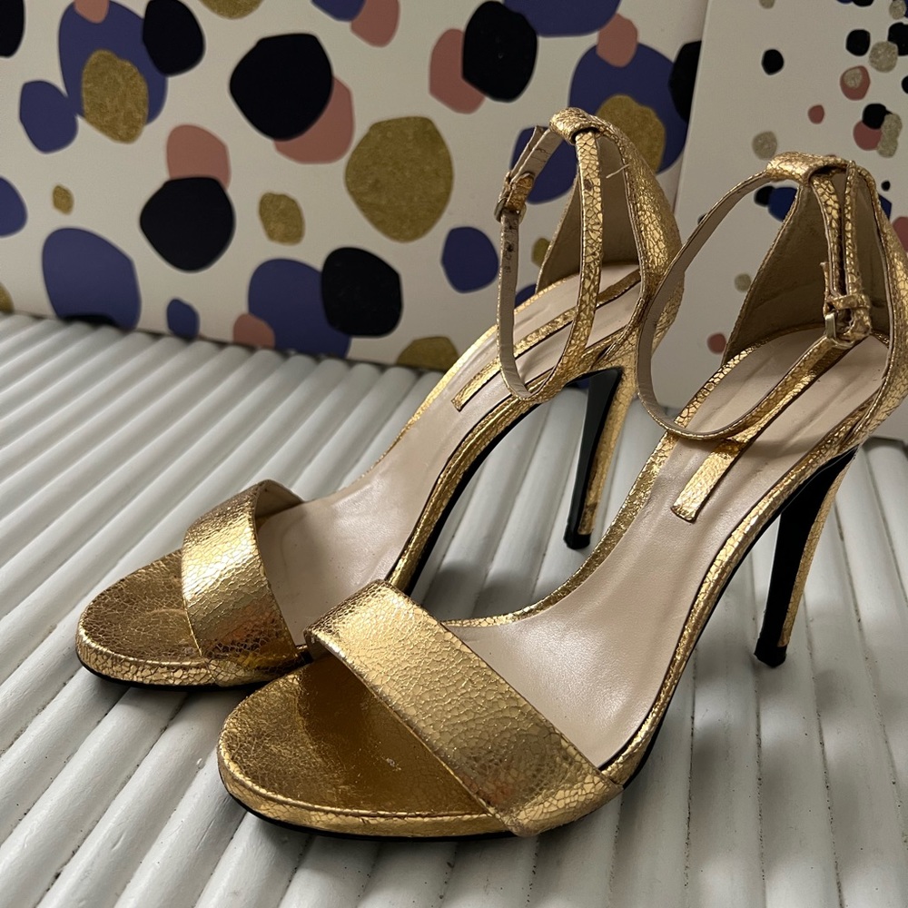 Gold shoes
